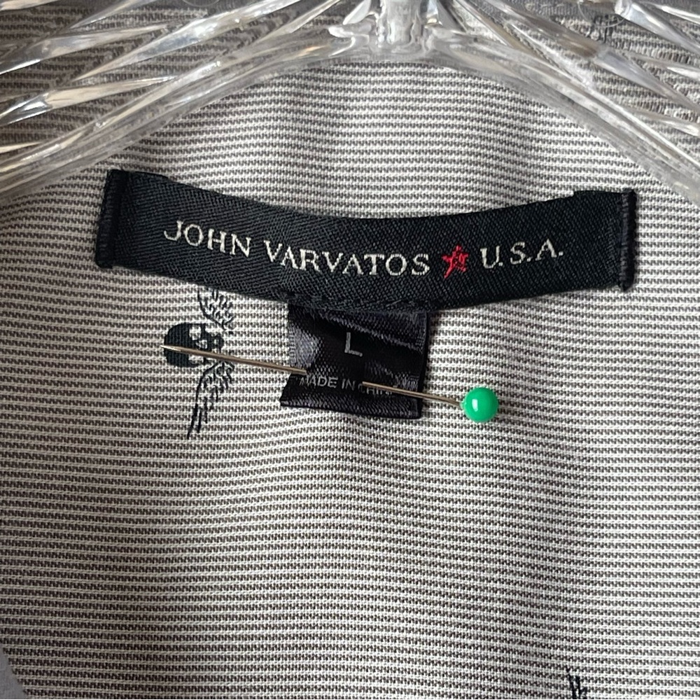 JOHN VARVATOS  Shirt Mens Large Gray Striped Skull Wings Short Sleeve Cotton - Picture 5 of 6